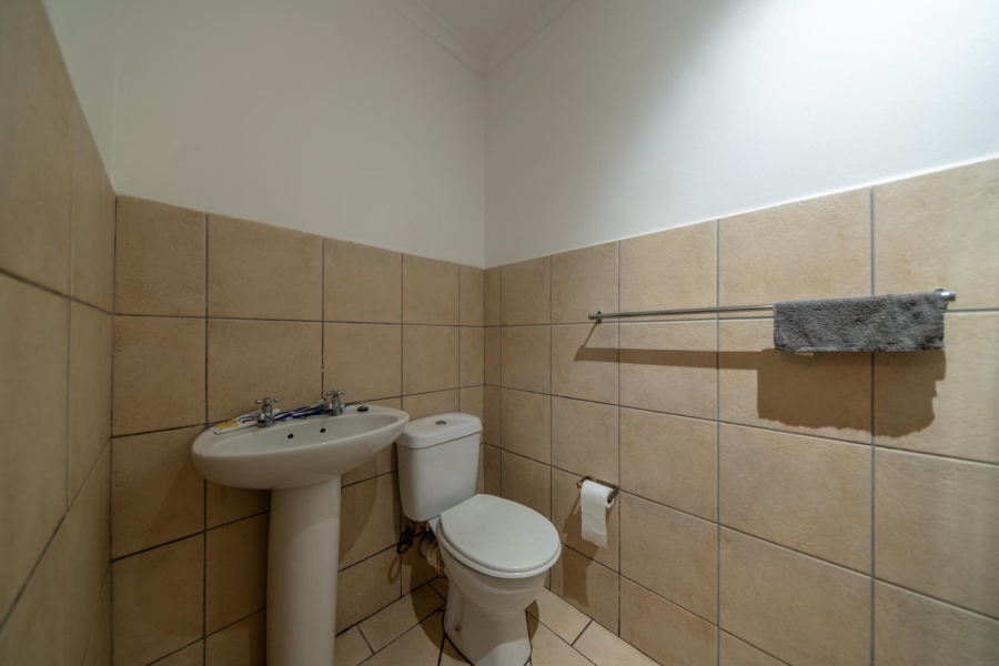 To Let 1 Bedroom Property for Rent in Cloetesville Western Cape